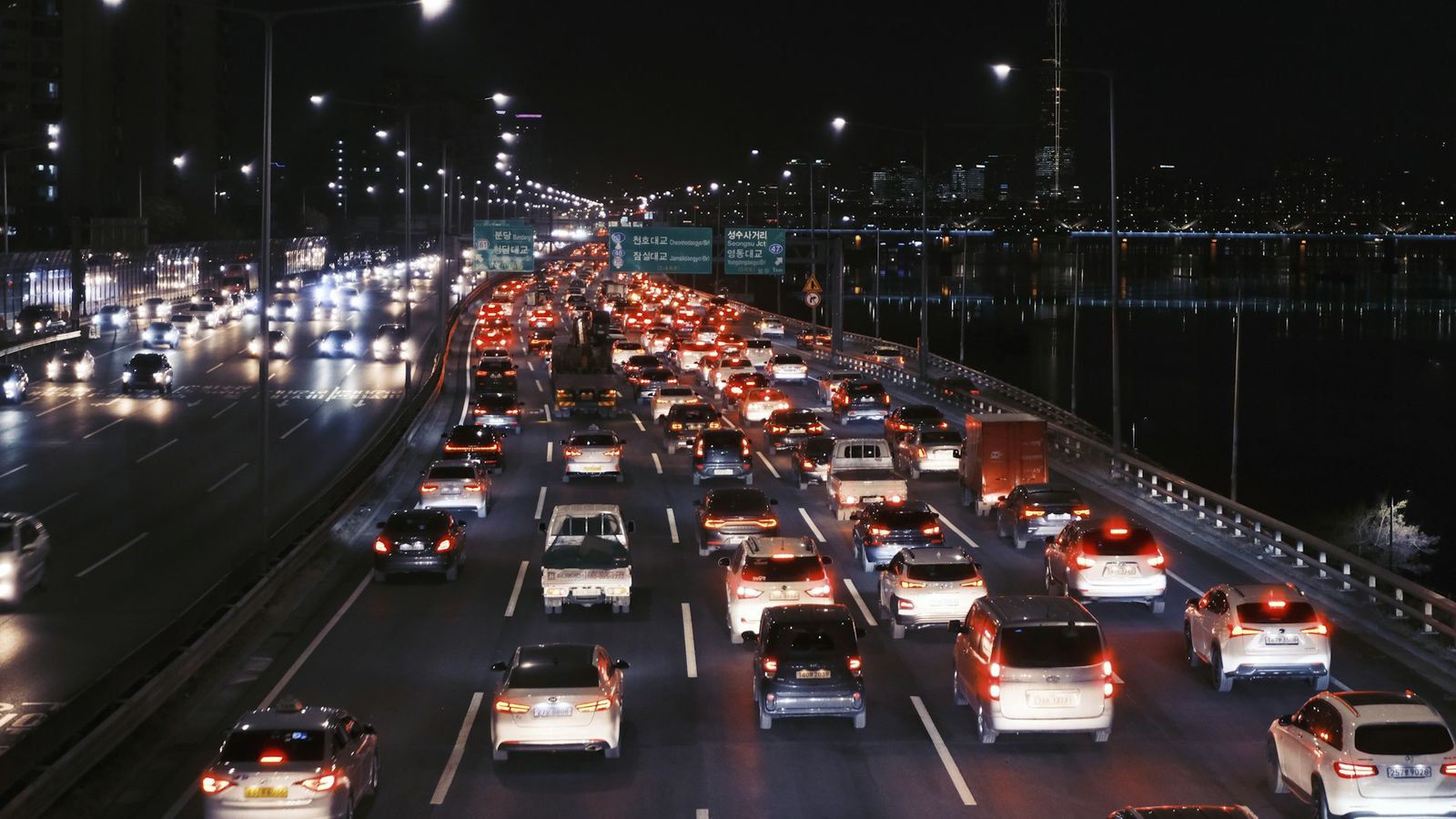 HGS, Motorway and Bridge Tolls in a Hire Car: How Do You Pay?