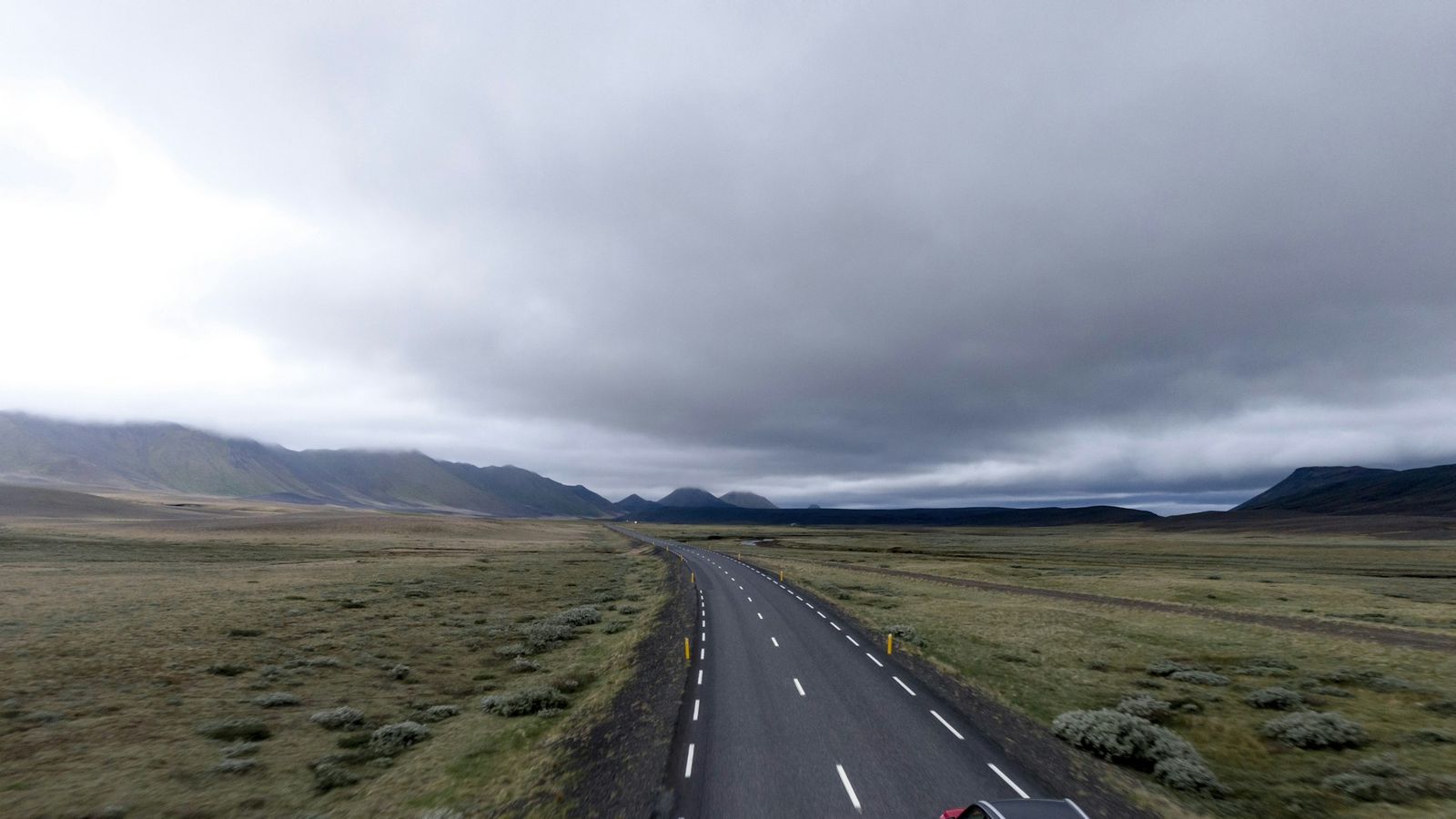 Winter Tyres and Winter Driving in a Hire Car: Preparing for Snowy Roads