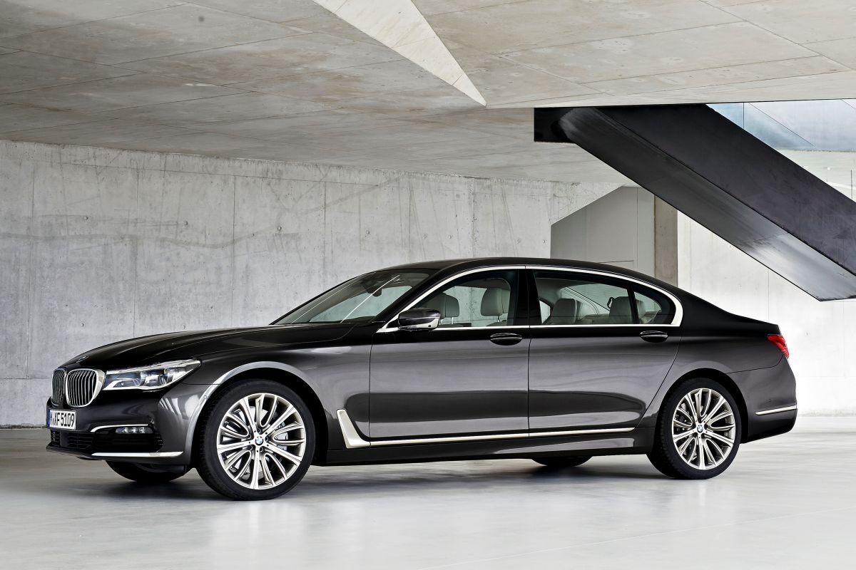 BMW 7 Serisi · Siyah — görsel 2
