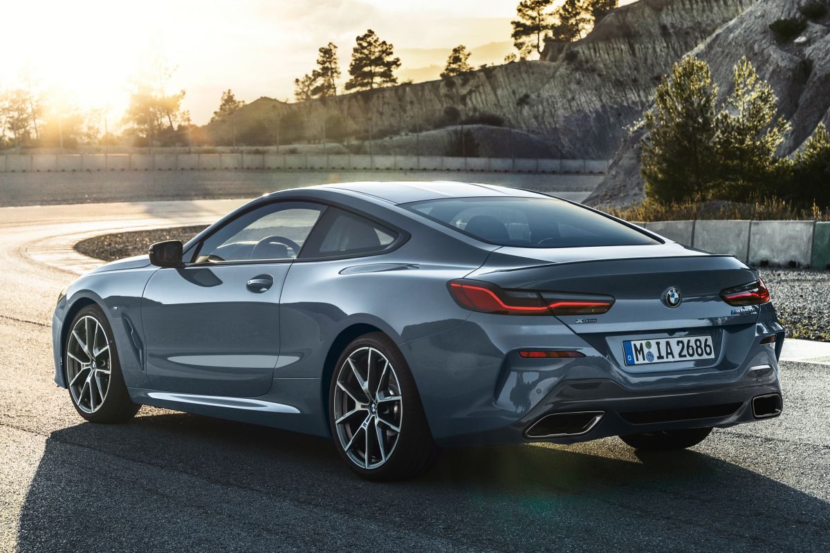 BMW 8 Series Coupé · Grey — image 2