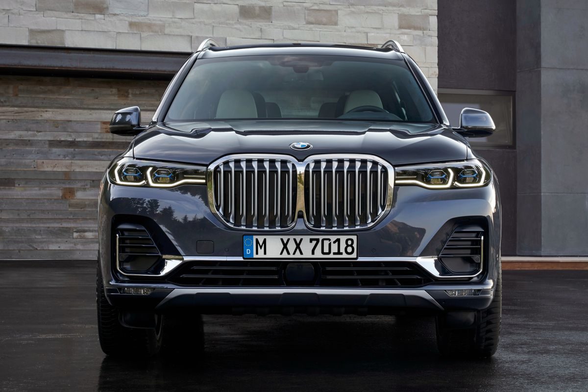 BMW X7 · Koyu Gri — görsel 2