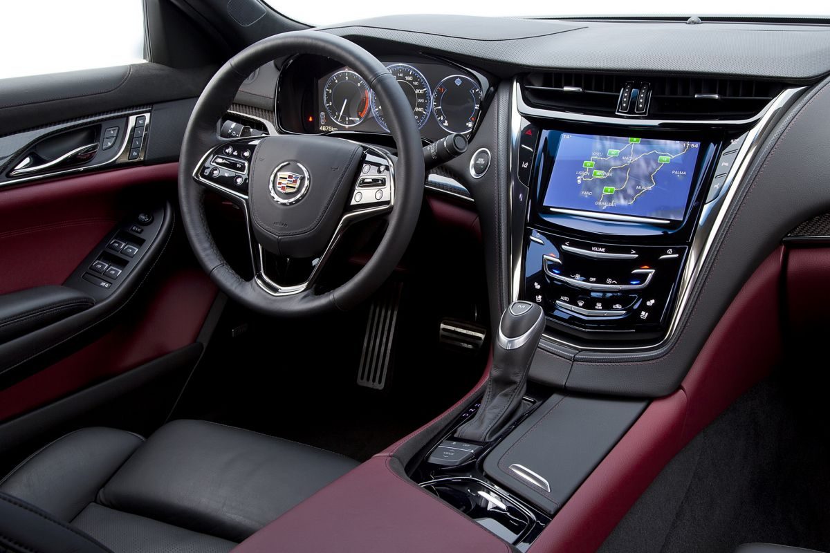 Cadillac CTS · Red — image 4